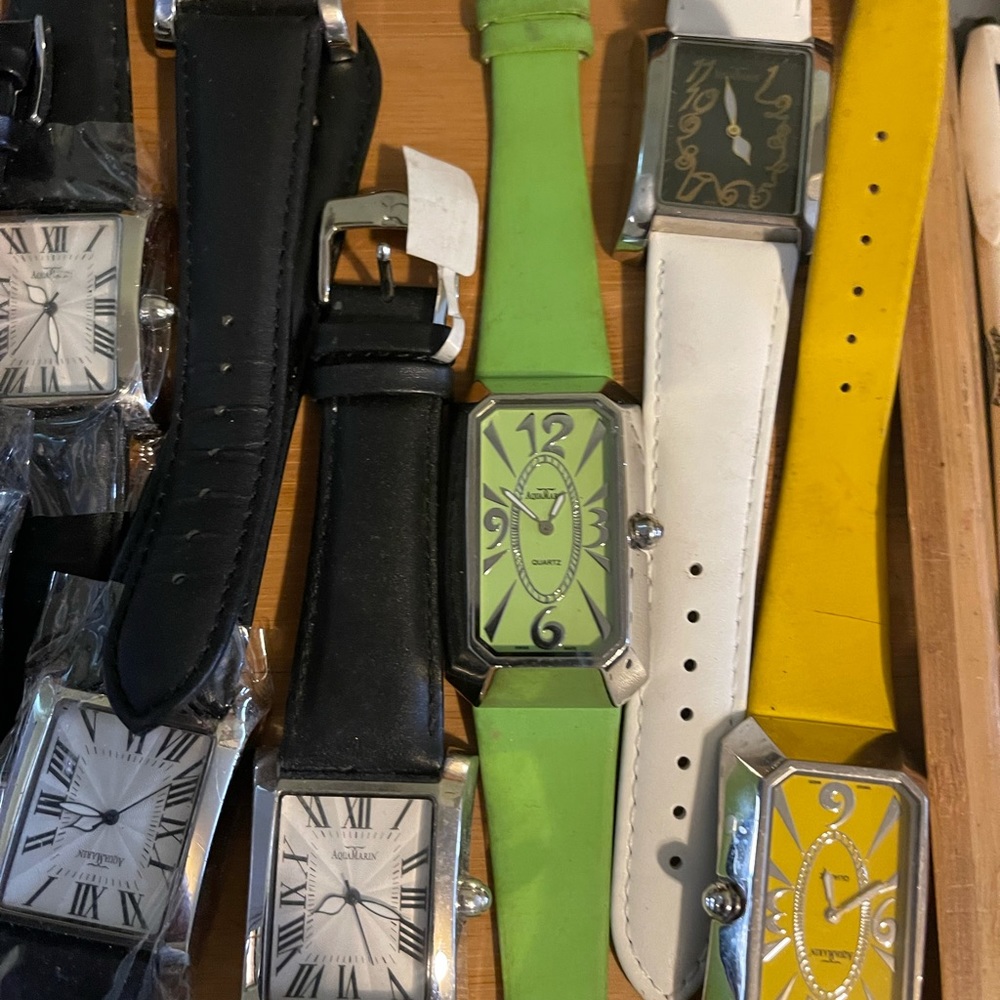 AQUAMARIN ladies 🎉Watch. Registered # on back price per watch